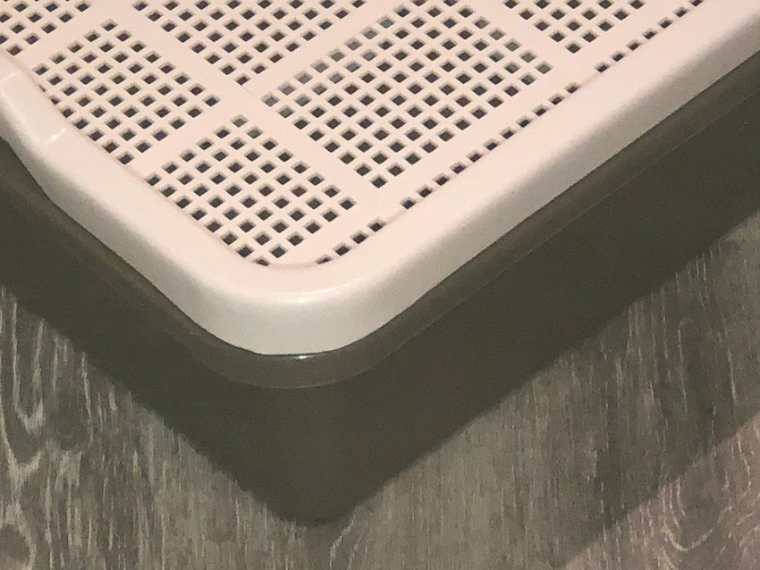 Hooded Standard Sieve Litter Tray System